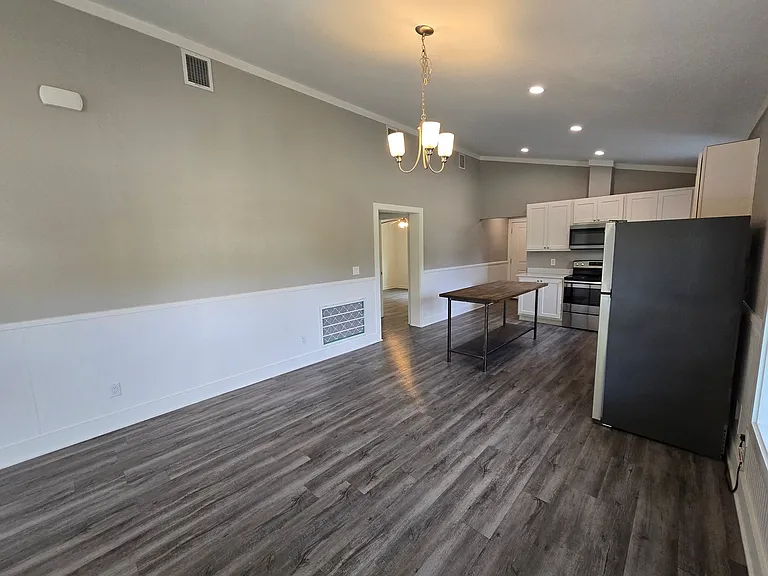 5416 Raymond Stotzer Pkwy — Photo 6