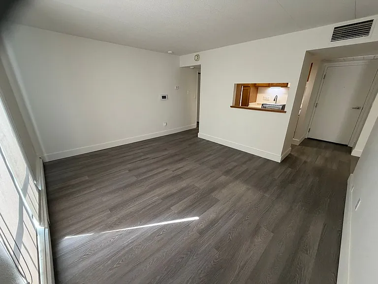 Sycamore Place Apartments — Photo 68