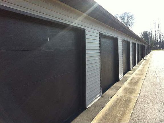 3rd image of 605 Clarinet Blvd E #605