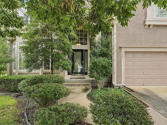 2nd image of 5601 NE Misty Meadow Pl
