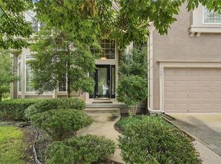 5601 NE Misty Meadow Pl, Lees Summit, MO 64064