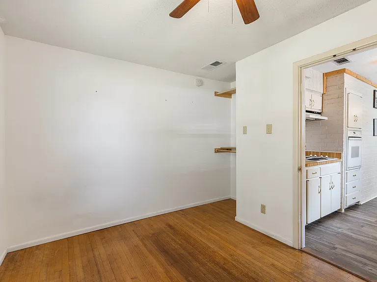 4765 Stallcup Dr — Photo 13
