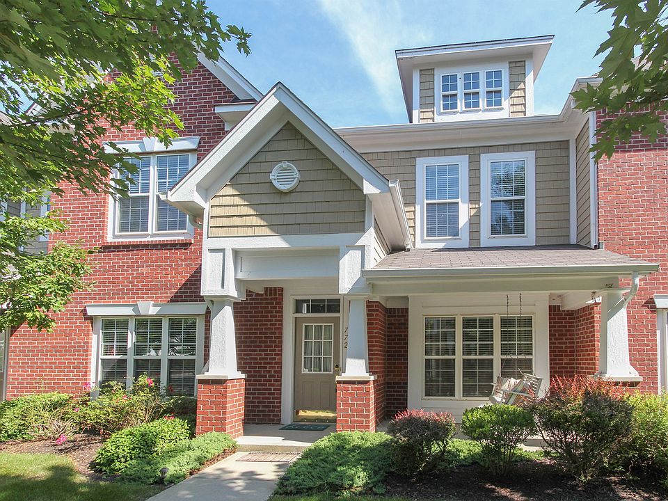 1st image of 772 Charlotte Pl