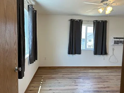 Building Photo - 1435 Peterson Dr #607