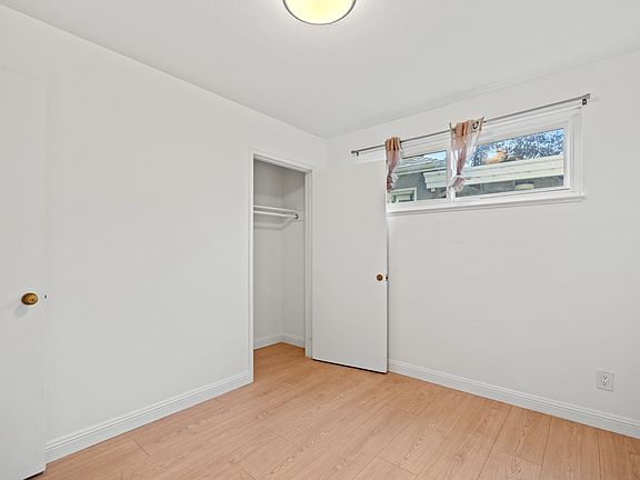 4th image of 1638 Hearst Ave APT 1C