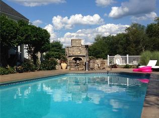 2261 Fieldstone Dr, Dighton, MA 02715