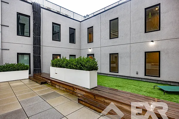 Rented by The KCI Group | media 40