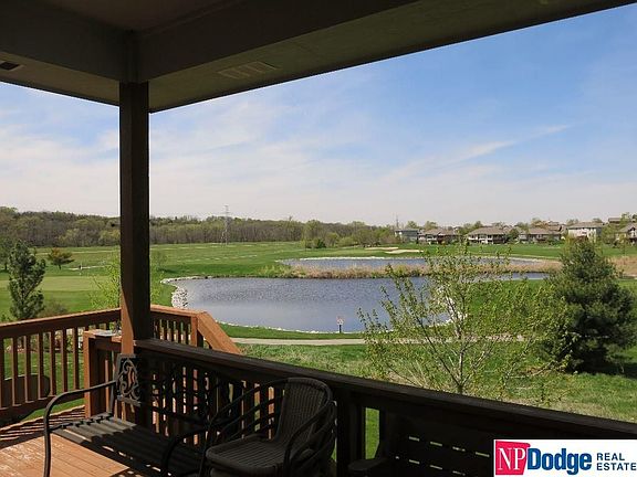 2nd image of 106 Oakmont Cir