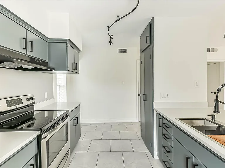 5922 Fairdale Ln #C — Photo 12