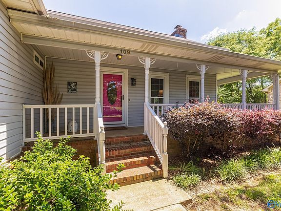 3rd image of 109 Sterling Dr