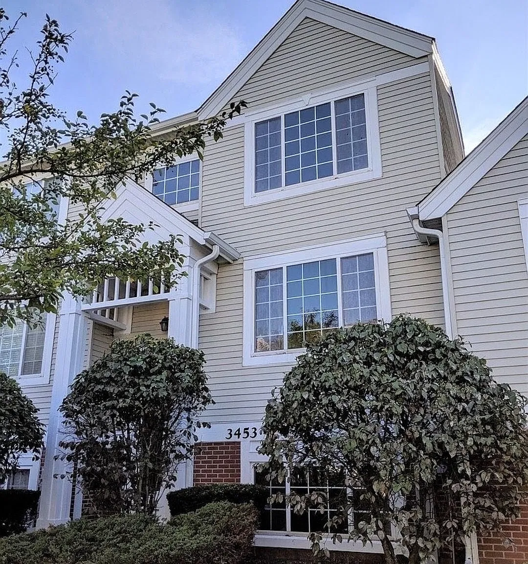 3 bed, 1.5 bath, 1806 sqft, $2,600 — Photo 1