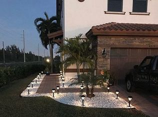 4215 SW 165th Ct, Miami, FL 33185