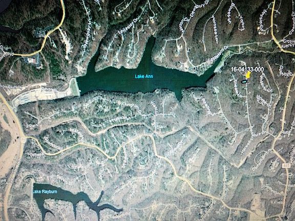 4th image of Berkshire Dr