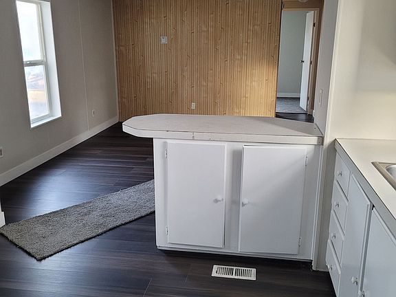 4th image of 125 W Bush St Unit 2