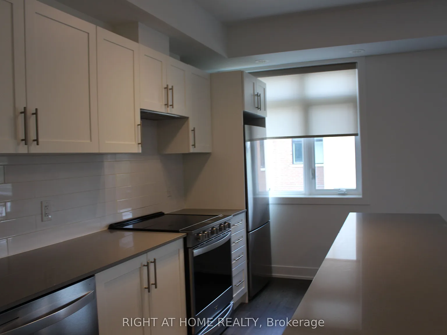 2 bed, $3,000 — Photo 2