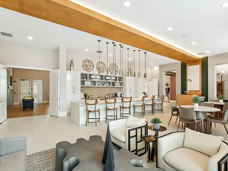 Westshore Palm Bay — Photo 19