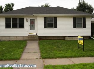 7118 Cuming St, Lincoln, NE 68507