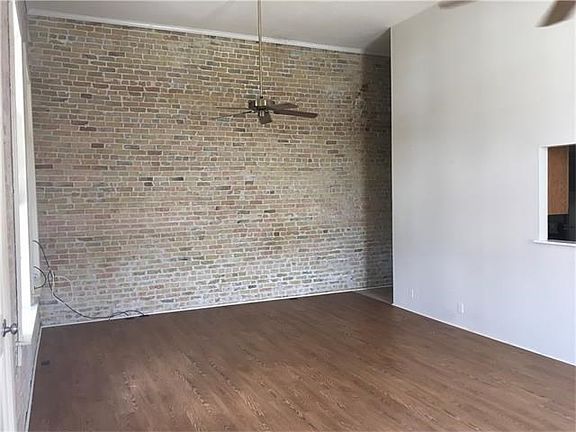 4th image of 1009 Main St Ste A