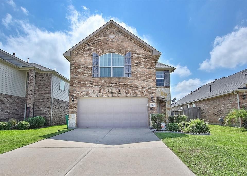 1st image of 5210 Lagoon Ct