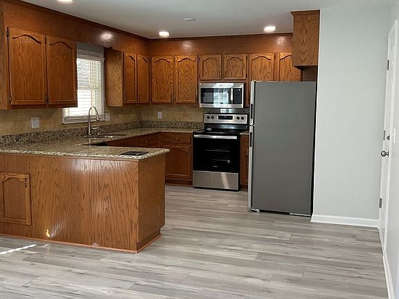 3rd image of 1960 Brownstone Ct