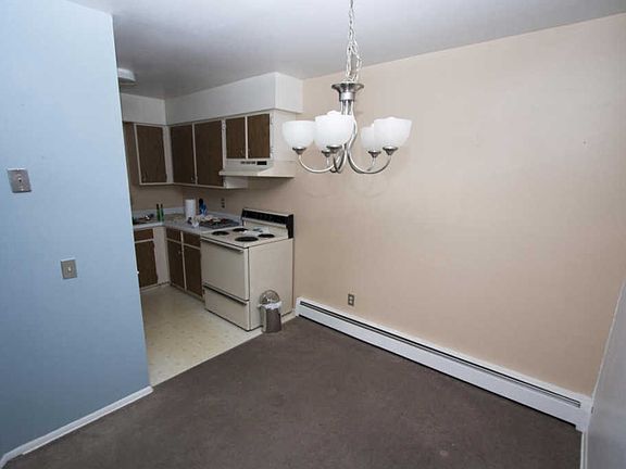 5th image of 616 Lynn Ave Unit 32