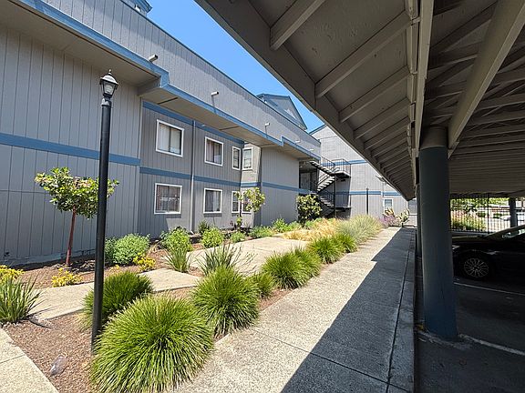 3rd image of 29371 Dixon St APT 213