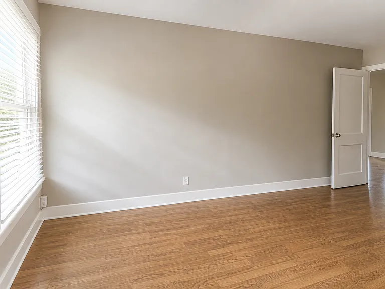1605 Pearl St #B — Photo 2