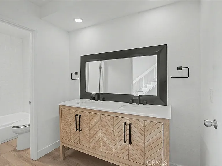 10793 Ashton Ave #14 — Photo 18