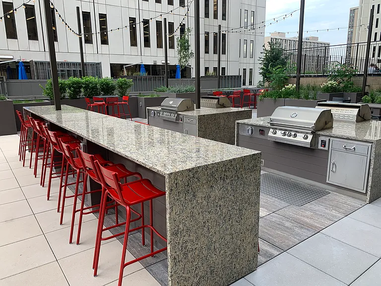 121 Washington Ave S — Photo 14