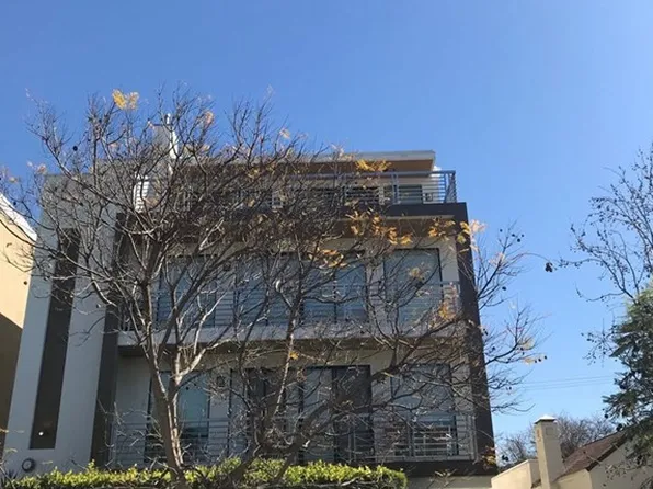 810 N Croft Ave #101, West Hollywood, CA 90069
