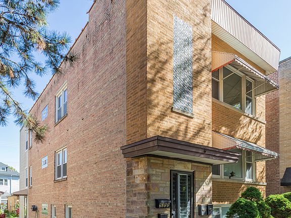 3rd image of 5355 N Central Ave #2