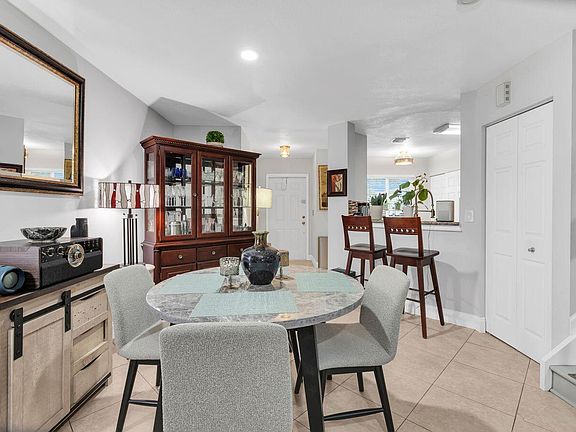 3rd image of 1375 SW 48th Terrace