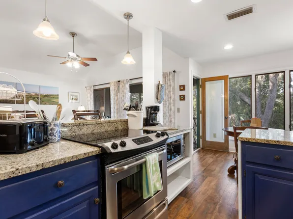 4784 Tennis Club Ln, Johns Island, SC 29455