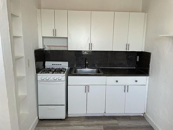 3rd image of 2300 W Flagler St APT 18