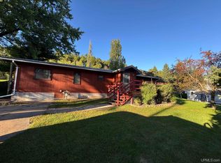 114 14th Ave, Norway, MI 49870