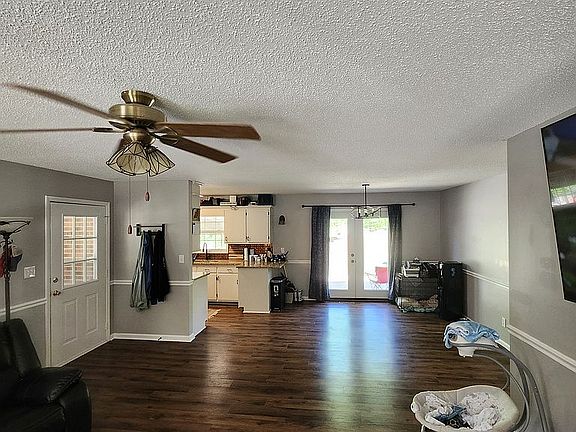 5th image of 859 Old Linwood Rd