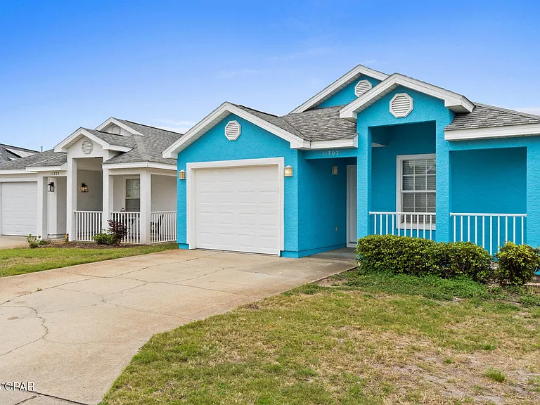 11707 Lighthouse Ln — Photo 1