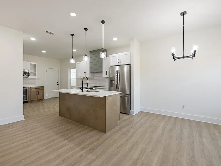 316A Tampa Dr — Photo 8