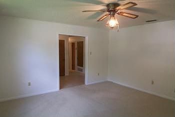 5th image of 103 Forest Cir