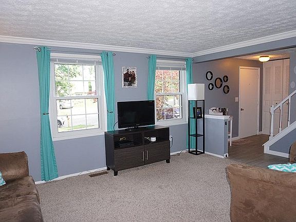 3rd image of 8193 Winding Trail Pl