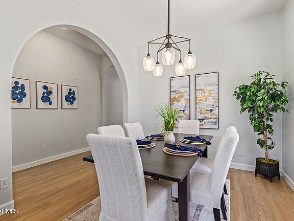 5th image of 3010 W GLENHAVEN Drive