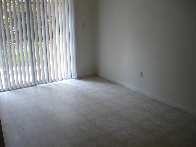 2114 NW 55th Blvd — Photo 2