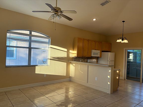 4th image of 223 Santurce Ave