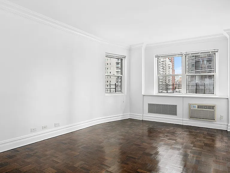 301 E 66th St #5R — Photo 3