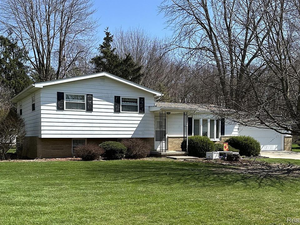1st image of 1103 Carlson Dr
