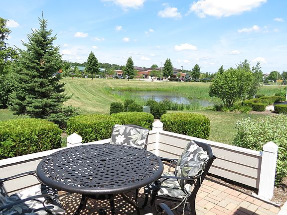 4th image of 16627 S Fox Run Cir #3C