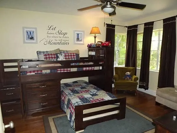 Second bedroom