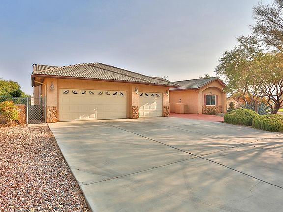 4th image of 7043 El Cajon Dr