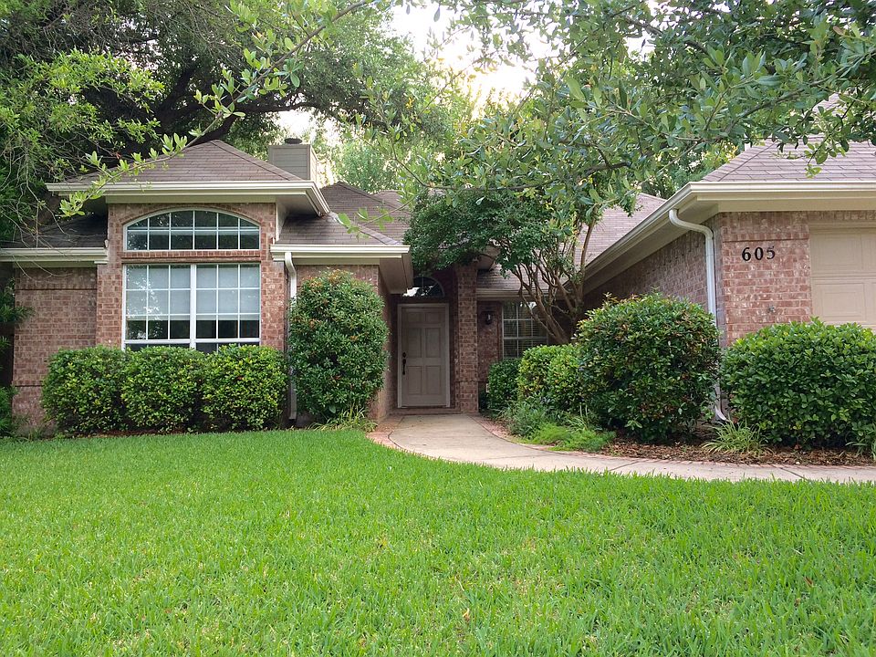 1st image of 605 Turtledove Ln