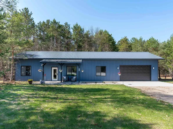 7980 Springwater Dr NW, Rapid City, MI 49676
